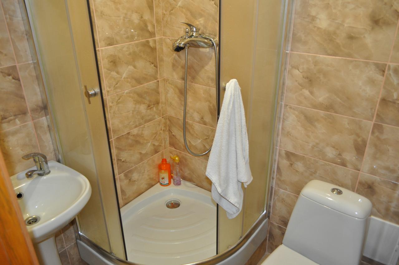 Hostel Bayit Krementjuk Exteriör bild